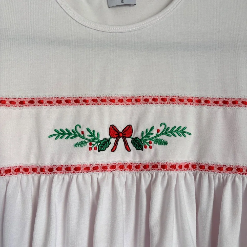 Abby & Evie Girls Christmas Smocked Dress White Red Holly Embroidery Size 12
